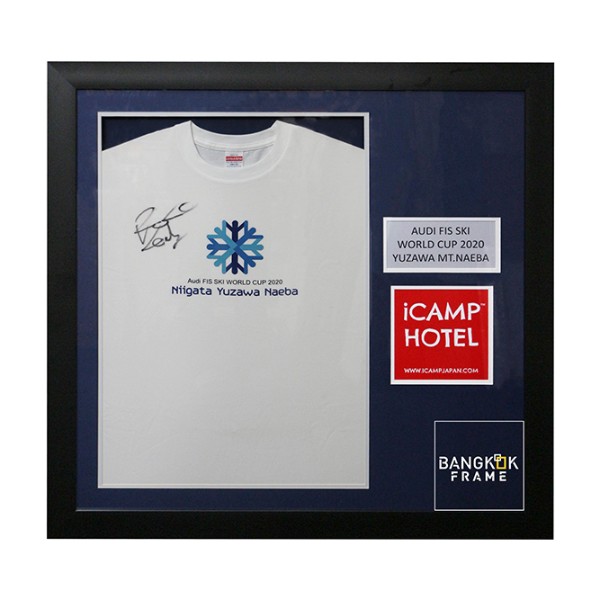 กรอบรูปโชว์เสื้อสะสม